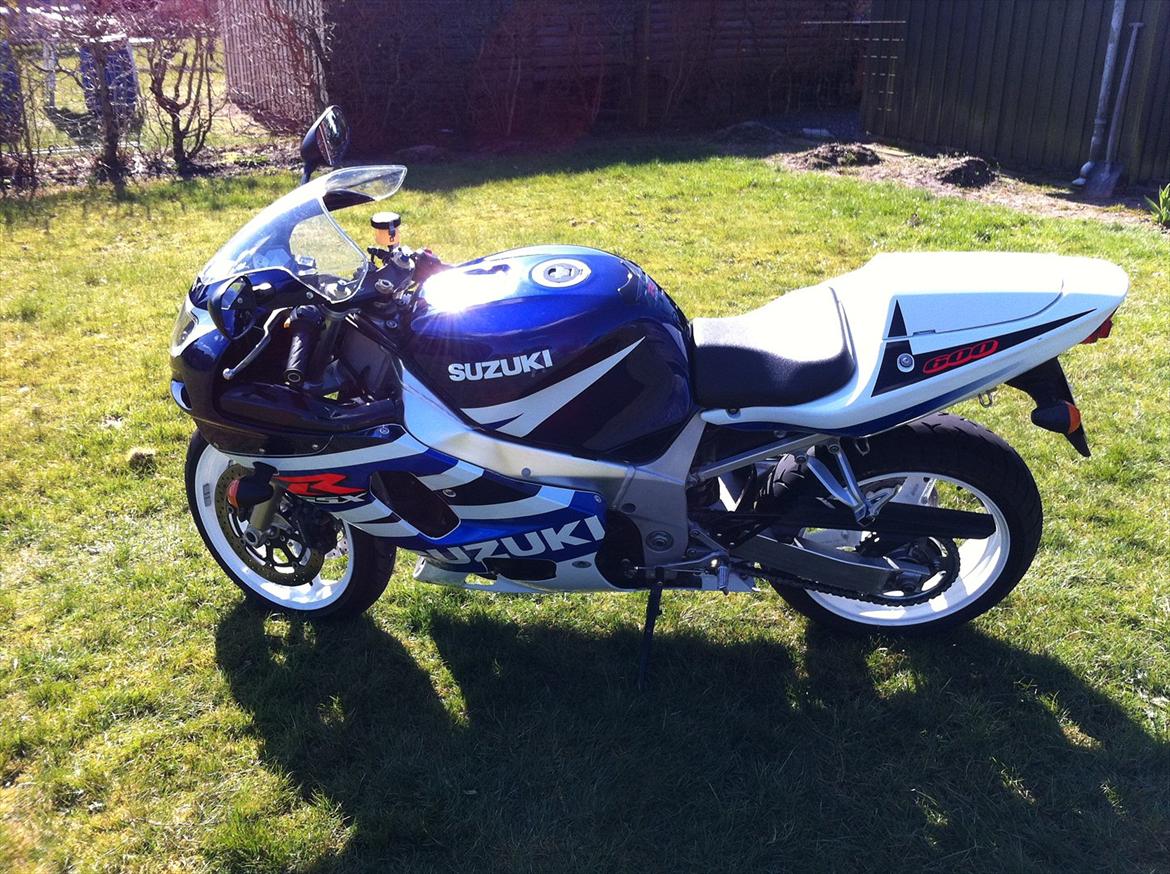 Suzuki Gsxr 600 (Solgt) billede 2