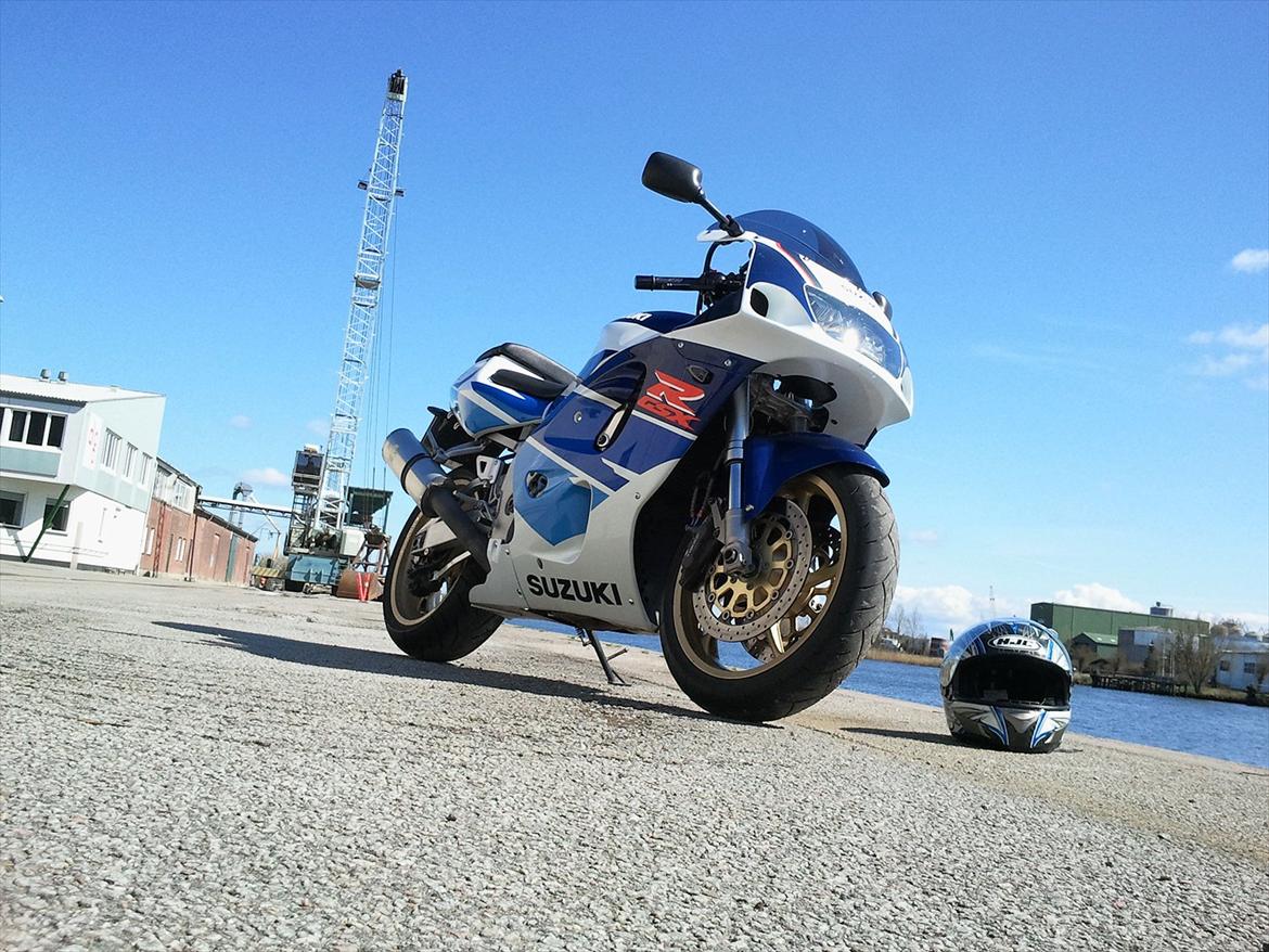 Suzuki GSX-R 750 SRAD - "Den 15.04.2012" billede 6