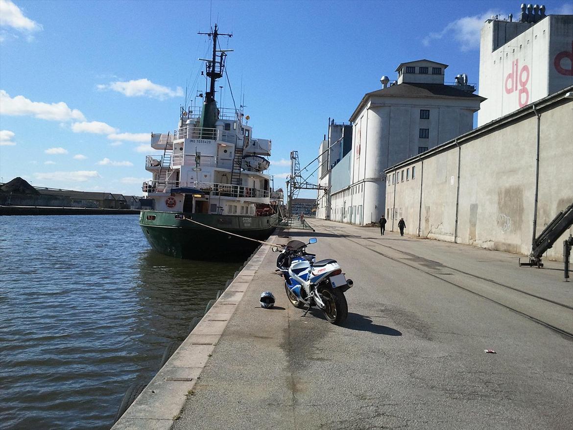 Suzuki GSX-R 750 SRAD - "Den 15.04.2012" billede 9