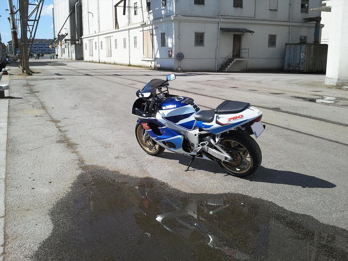 Suzuki GSX-R 750 SRAD - "Den 15.04.2012" billede 12