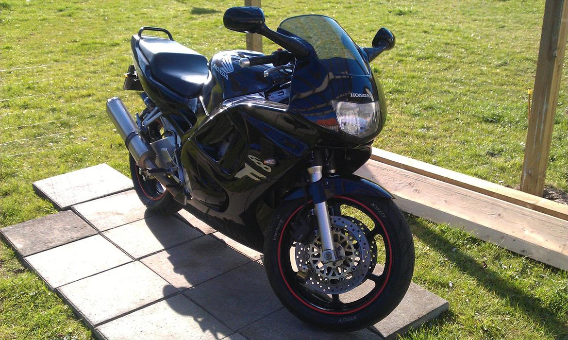 Honda CBR 600 F3 billede 9