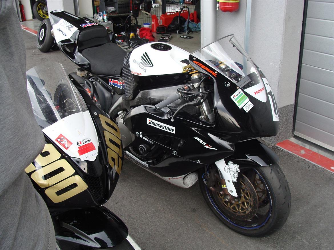 Honda CBR 1000 RR SC 57 billede 18