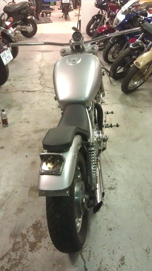 Suzuki Intruder billede 5