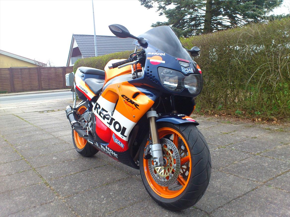 Honda CBR 900RR Fireblade billede 17