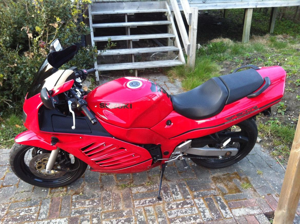 Пластик suzuki rf600r