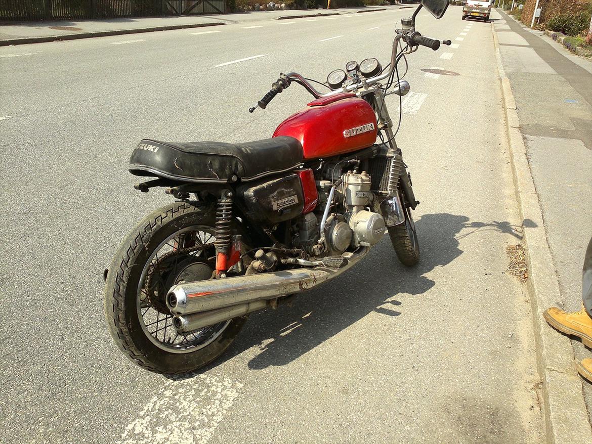 Suzuki GT 750 Vandbøffel billede 1