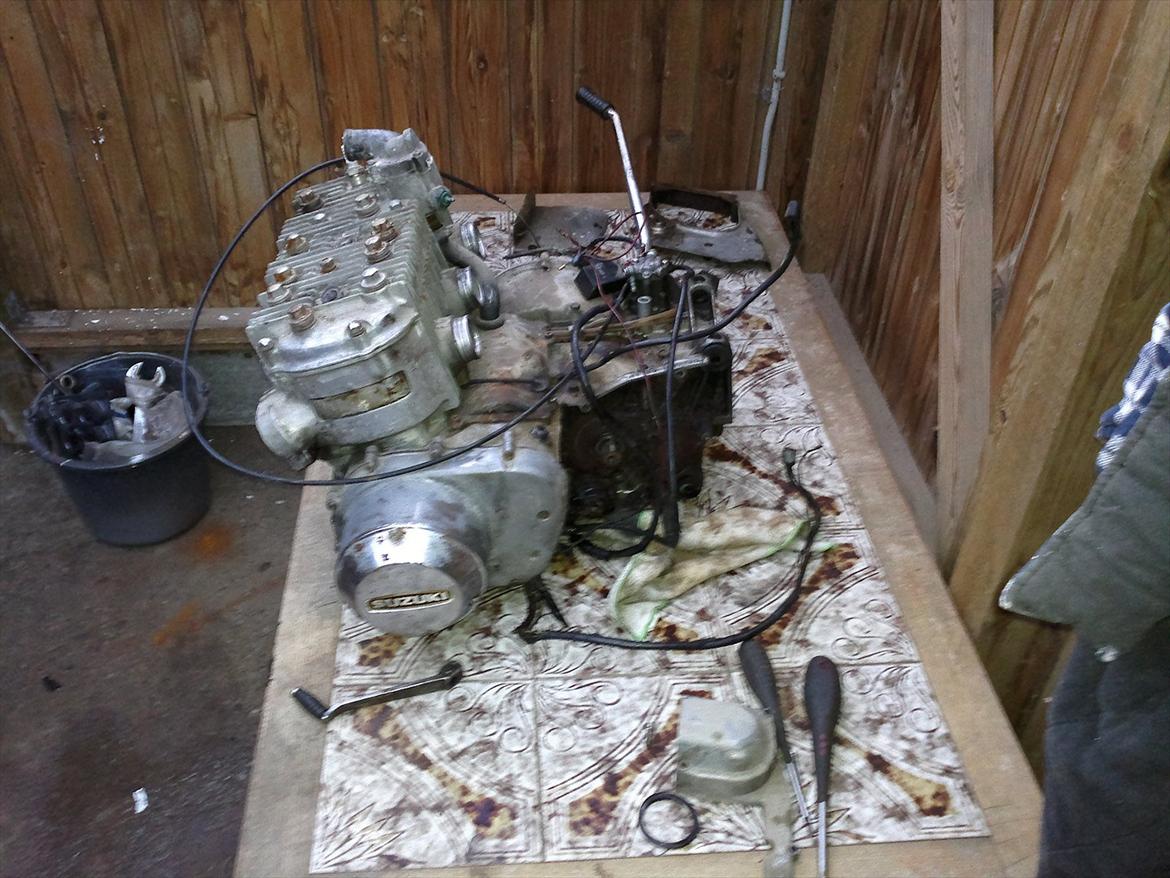 Suzuki GT 750 Vandbøffel billede 8