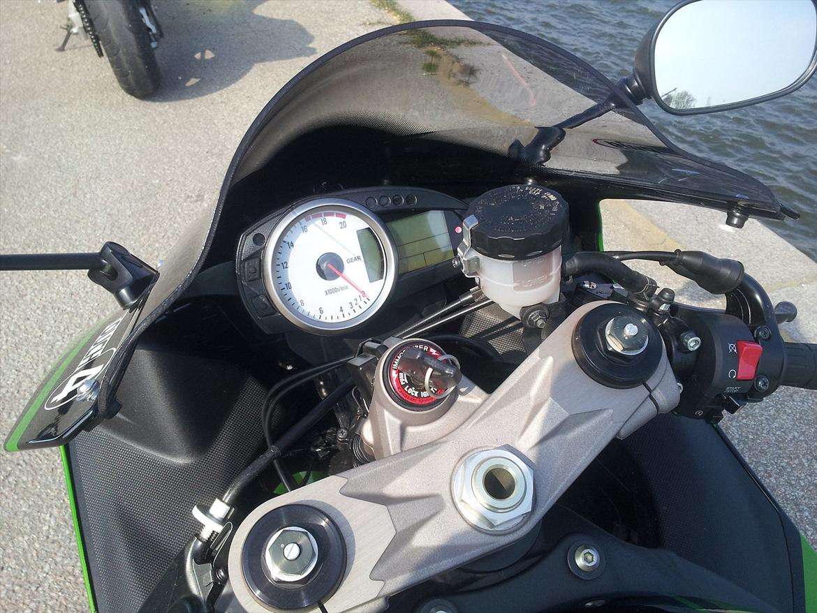 Kawasaki Ninja ZX6R billede 5