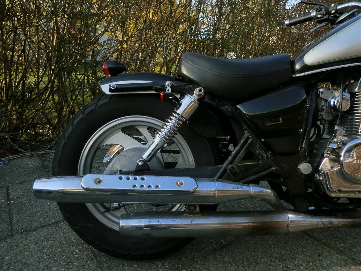 Jinlun 250-5 Bobber (solgt) - Bagskærm kortet op, og sænket. billede 17