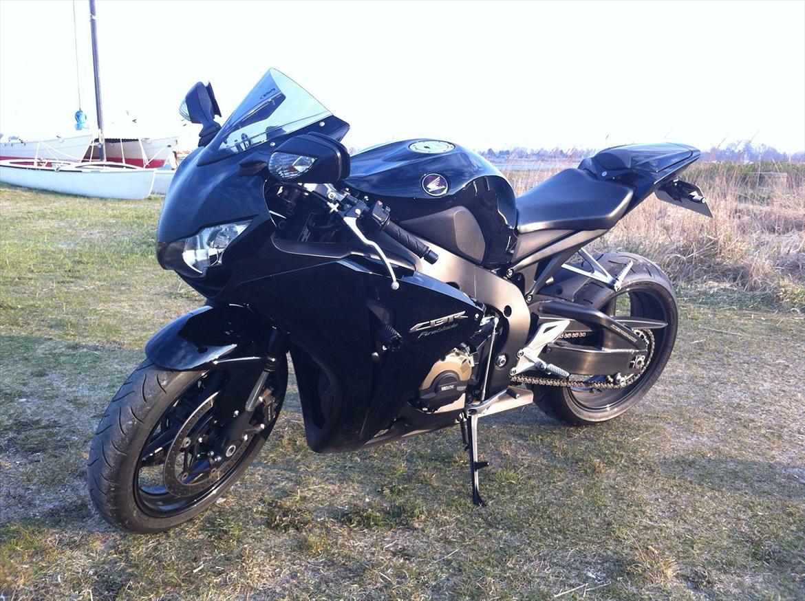Honda CBR 1000rr Fireblade billede 2