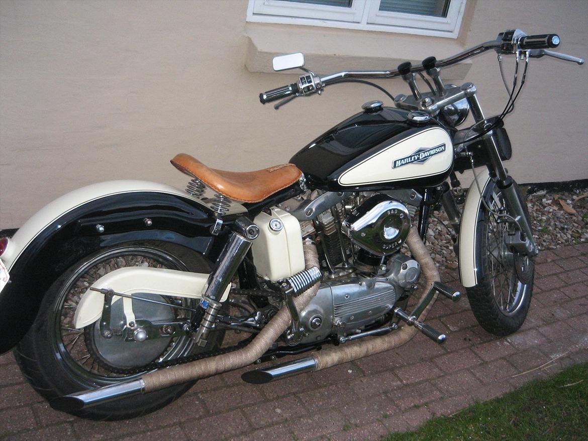 Harley Davidson sportster xlch - Så er den blevet samlet igen, med den nye lak billede 1