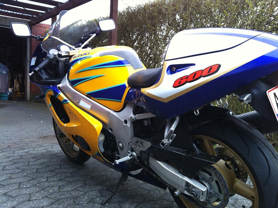 Suzuki GSX-R 600 "Solgt" billede 1