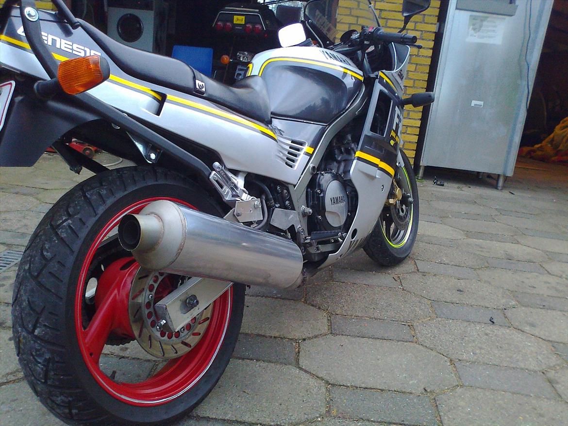 Yamaha FZ 750 (Solgt)  billede 6