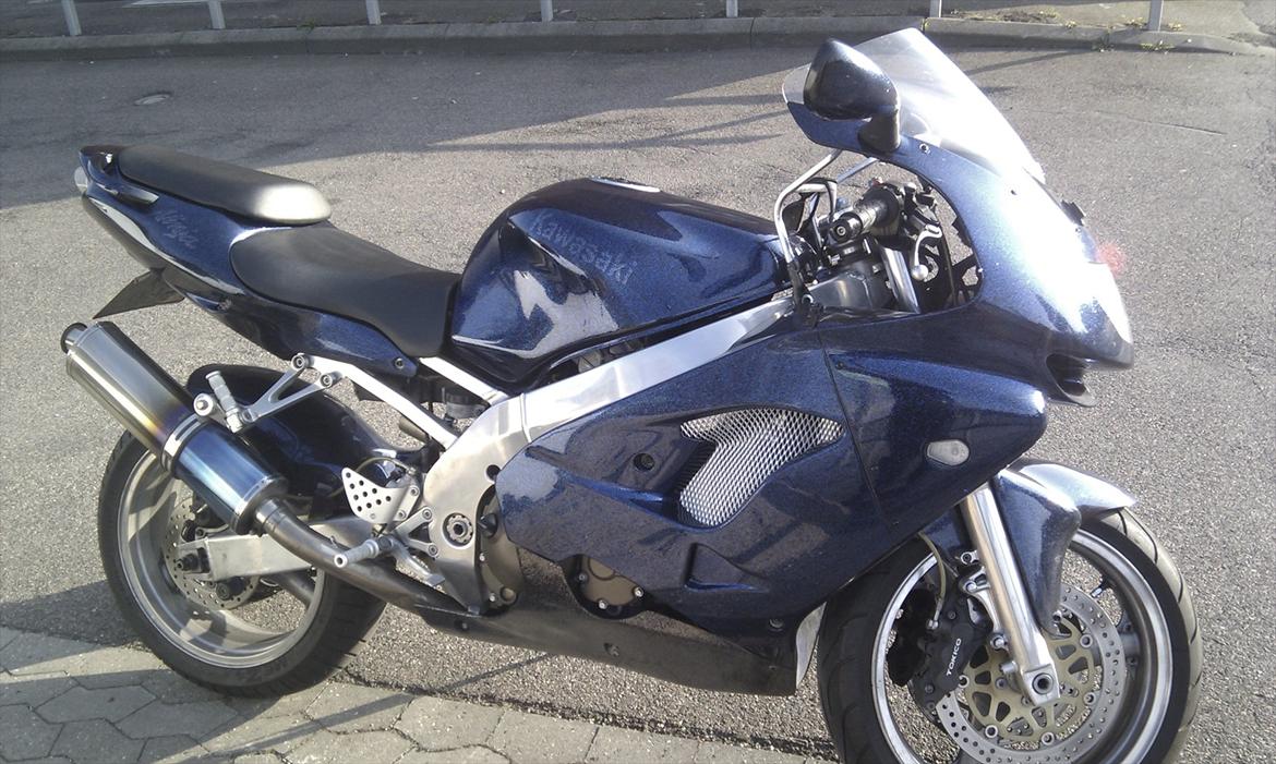 Kawasaki ZX9R billede 8
