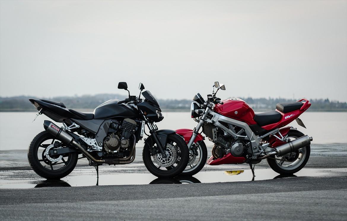 Kawasaki z 750 - Fint lille billede af Theis's Sv1000 og min lille z750.  billede 5