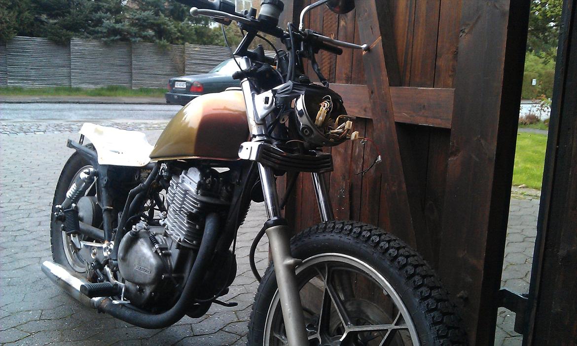 Suzuki GN 400 "Bratstyle" (Solgt) billede 2