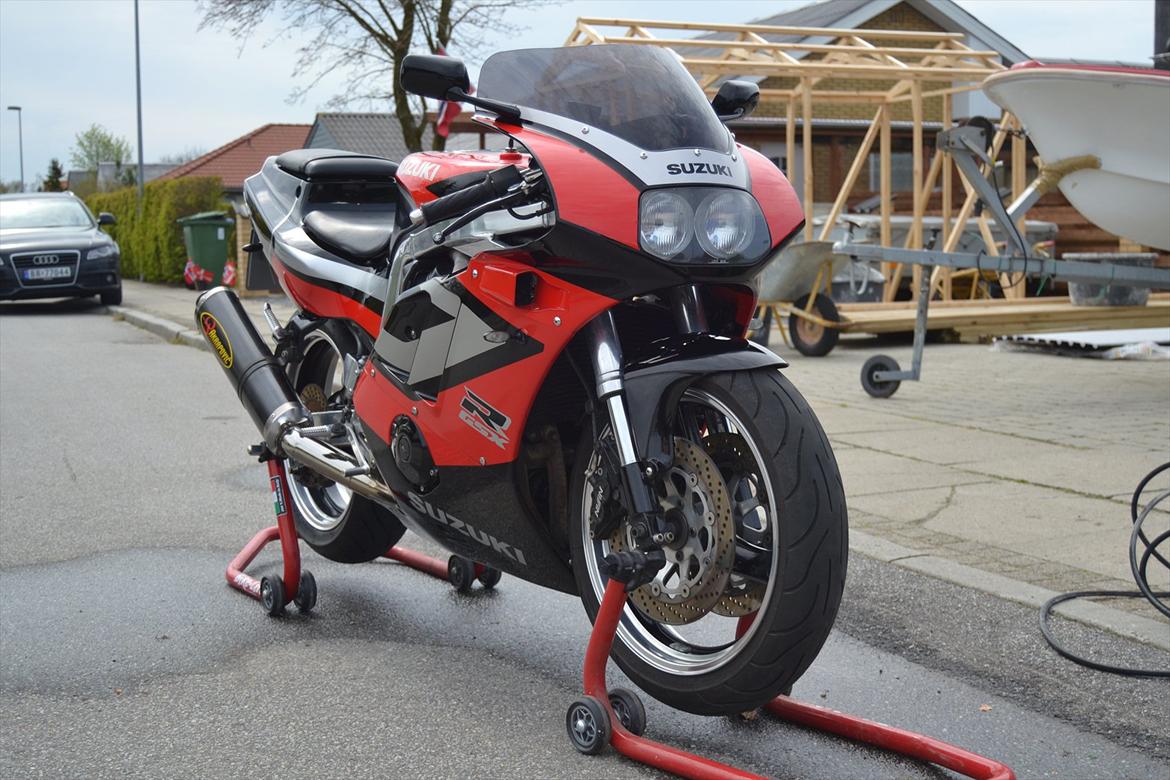 Suzuki Gsxr 400 billede 3