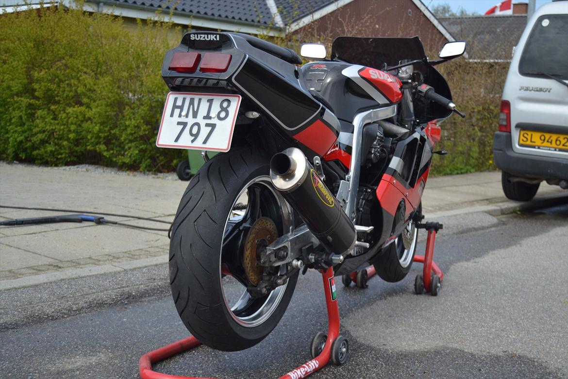 Suzuki Gsxr 400 billede 5