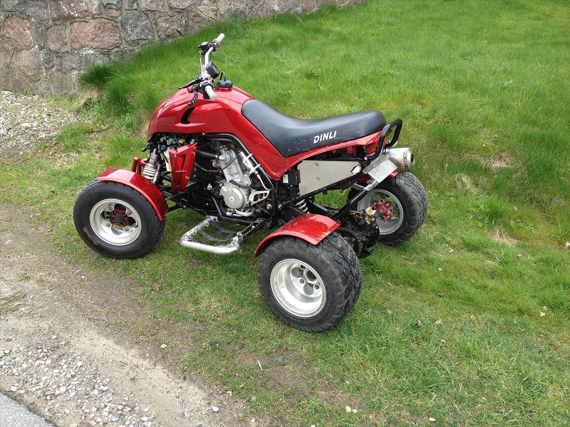 Dinli 901 "streetfighter" ON-ROAD billede 5