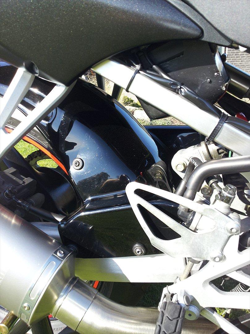 Honda cbr 600 F4 - Sort hugger selvfølgelig :-) billede 12