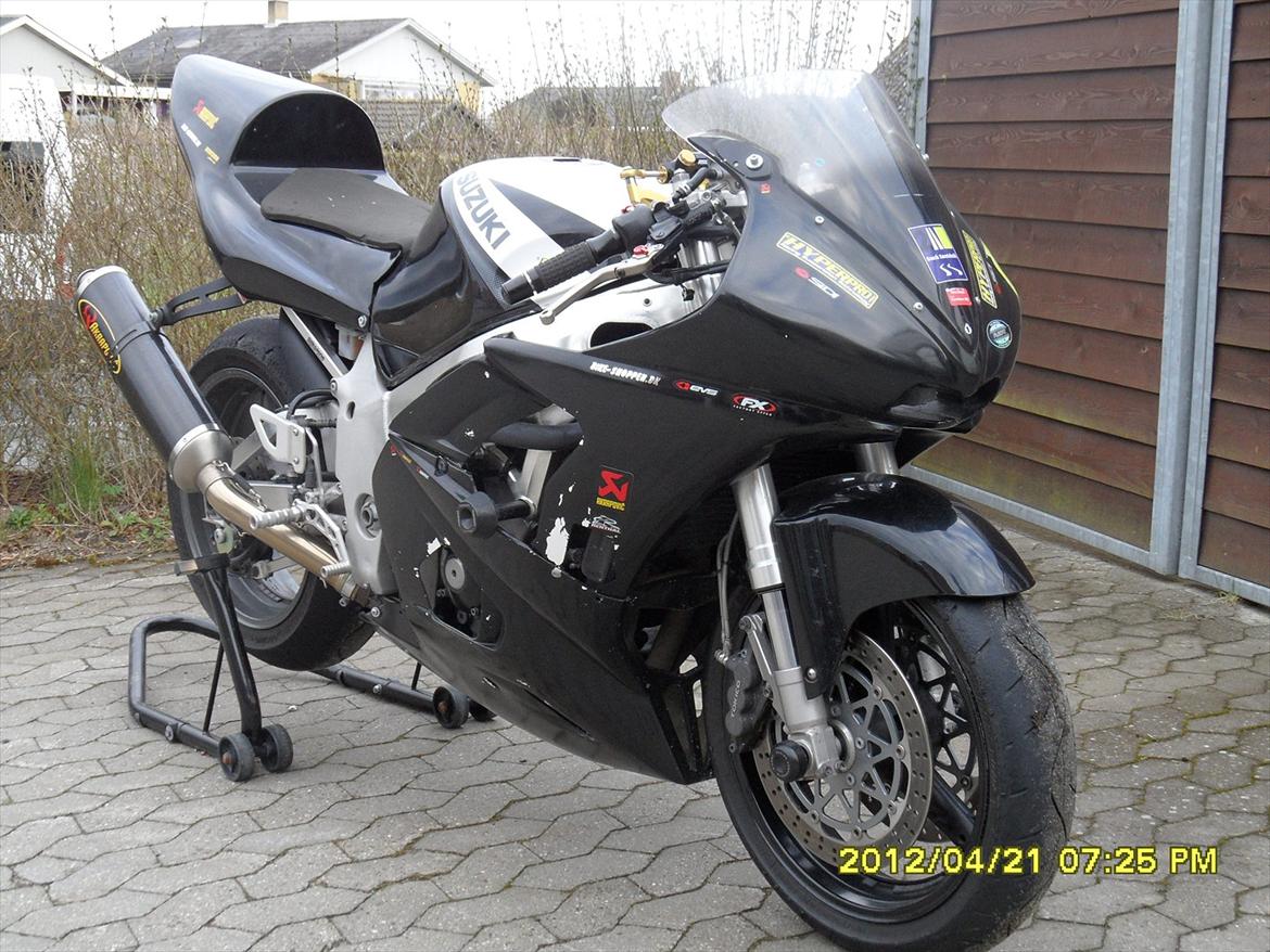 Suzuki GSX-R 750 Srad solgt billede 3