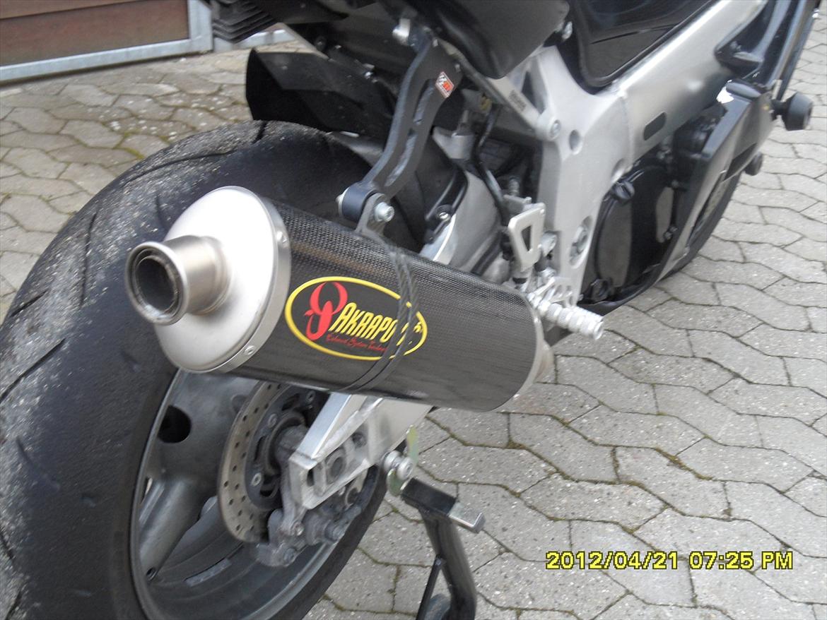 Suzuki GSX-R 750 Srad solgt billede 5