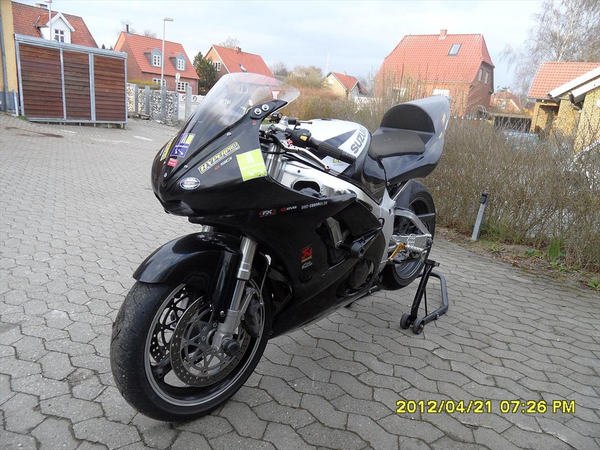 Suzuki GSX-R 750 Srad solgt billede 7