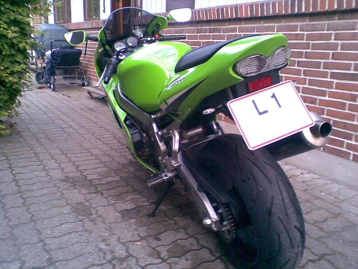 Kawasaki ZX-9R billede 5