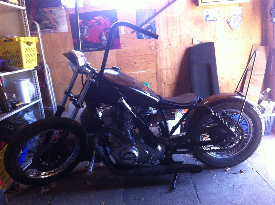 Suzuki GS 400 Bobber billede 3