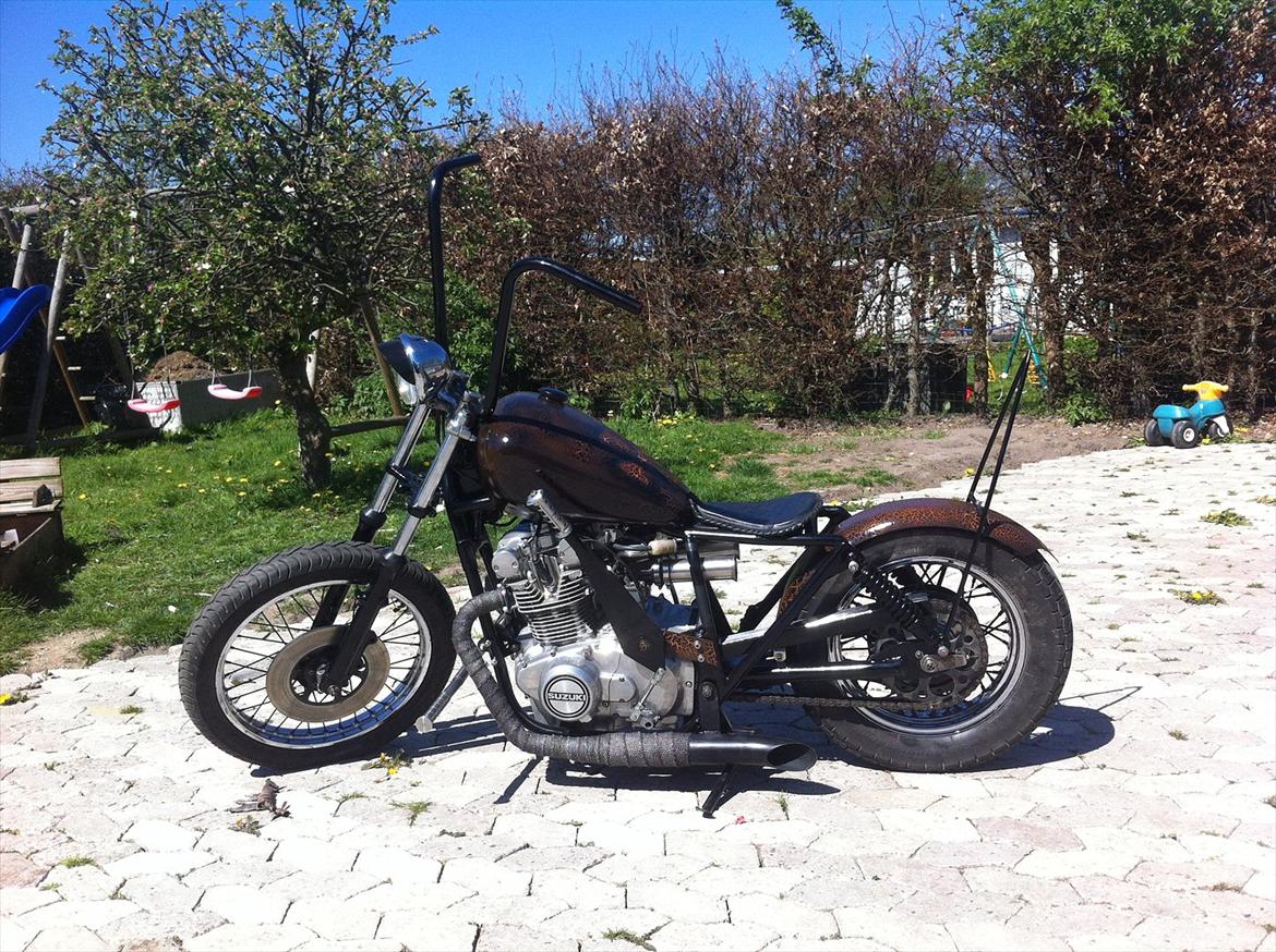 Suzuki GS 400 Bobber billede 4
