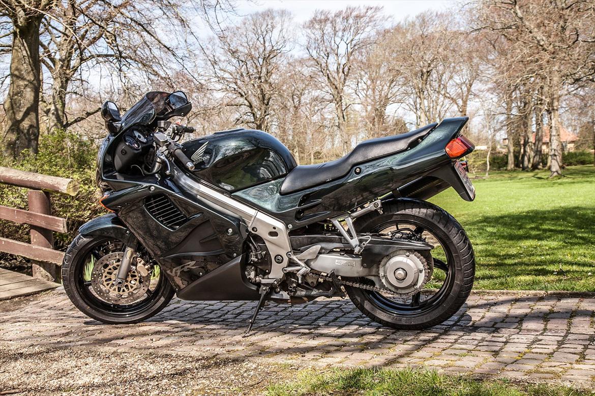 Honda vfr 750 rc36 II billede 1