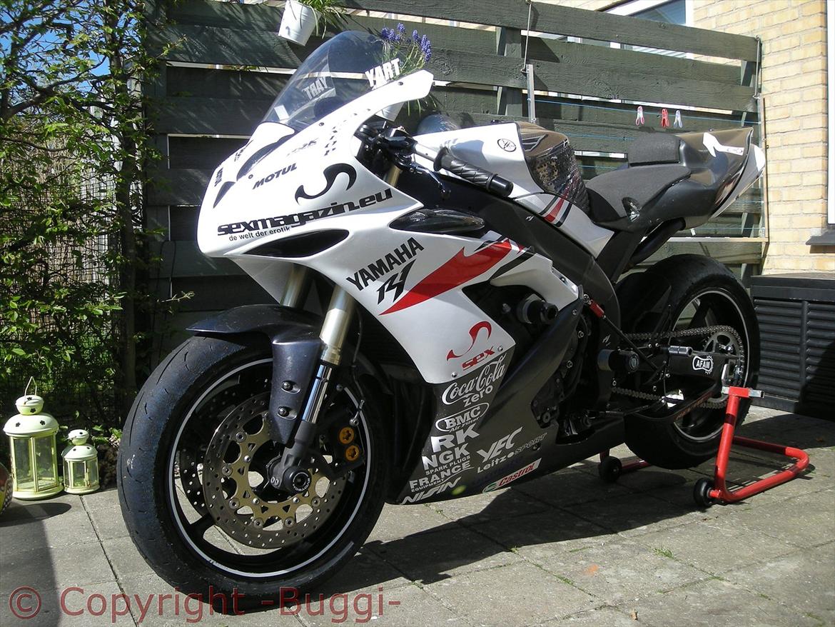 Yamaha YZF-R1 Baneged billede 24