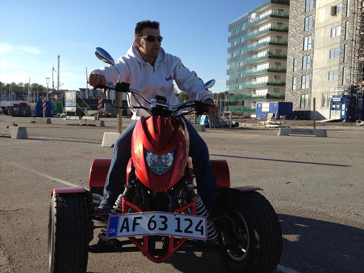 Dinli 901 "streetfighter" ON-ROAD billede 14