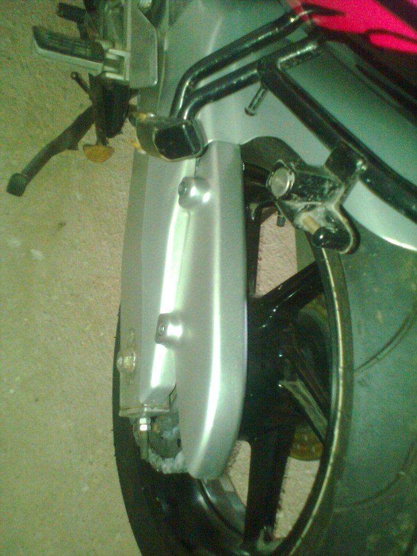 Honda Cbr F2 - sådan ser det ud nu efter jeg har malet den billede 10