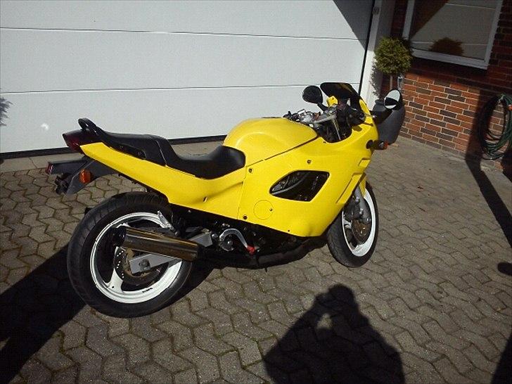 Suzuki gsx 600f billede 5