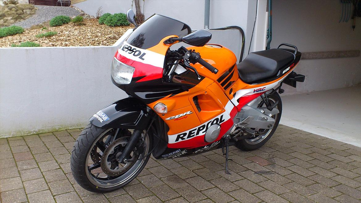 Honda CBR 600F billede 2