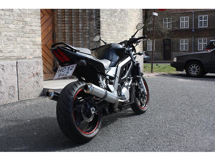 Suzuki sv 1000 n billede 1