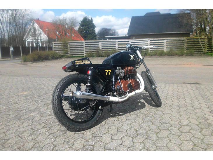 {{currentPhoto.altText}} billede {{currentPhoto.number}}