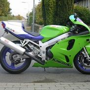Kawasaki zx7