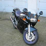 Suzuki GSX 600 F