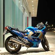 Suzuki GSX 600 F