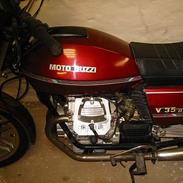 Moto Guzzi V35 II