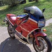 Honda VF1000R