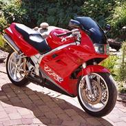 Honda VFR 750 (Solgt)