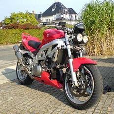 Suzuki sv1000 street café
