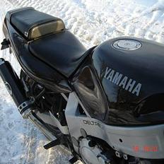 Yamaha Fzr 600
