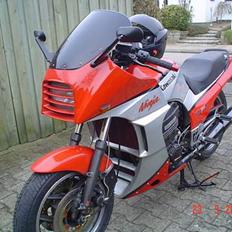 Kawasaki gpz900r