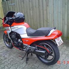 Kawasaki gpz900r