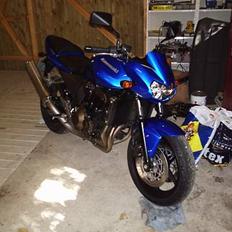 Kawasaki z750 streetfighter