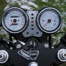 Triumph Speed Triple T300